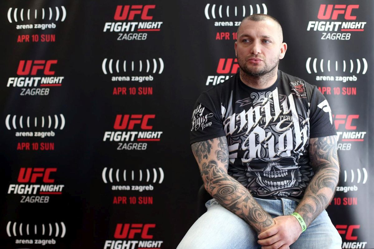 Haos u Srbiji ne prestaje - Upucan poznati MMA borac! Haos u Srbiji ne prestaje - Upucan poznati MMA borac!