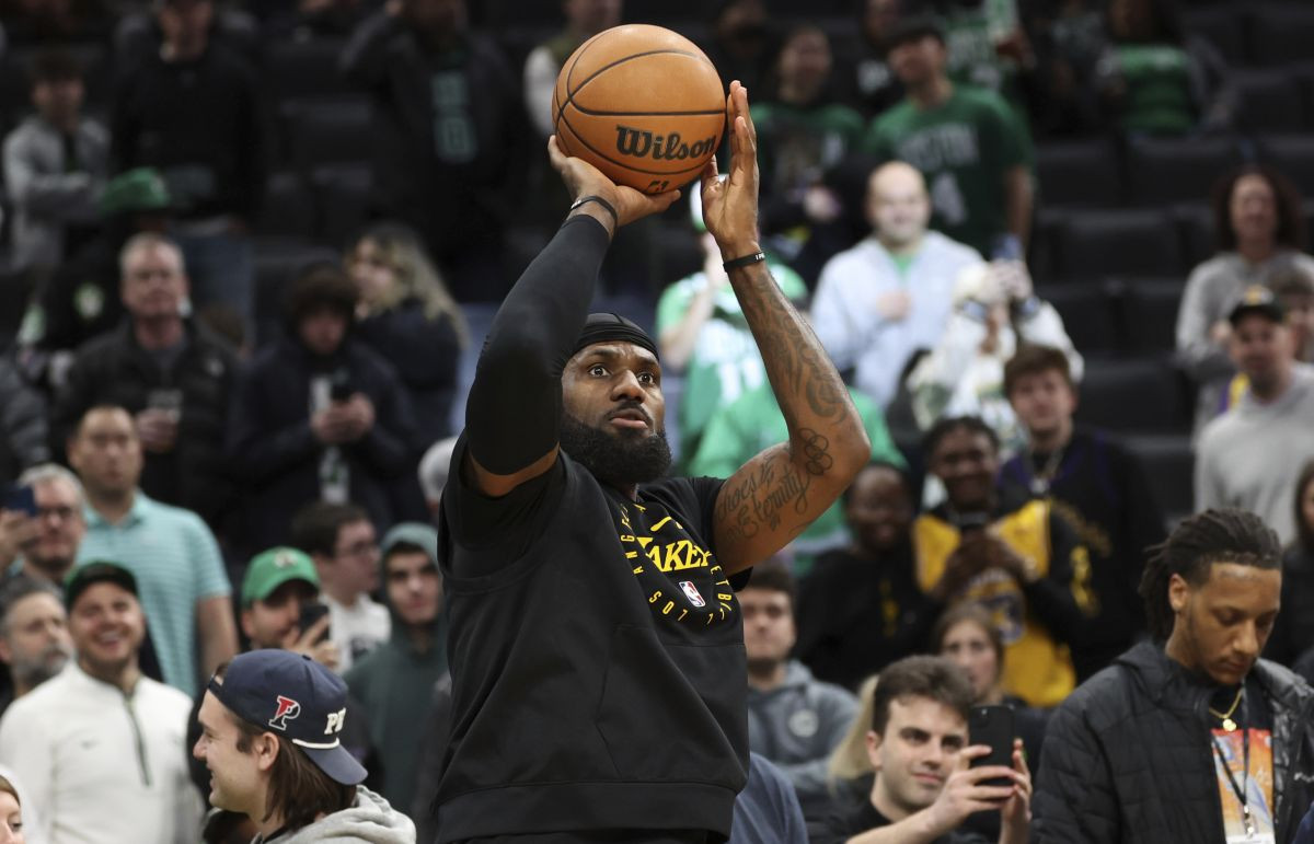 Veliki problem za Lakerse: LeBron James je izgubljen na duže vrijeme? Veliki problem za Lakerse: LeBron James je izgubljen na duže vrijeme?