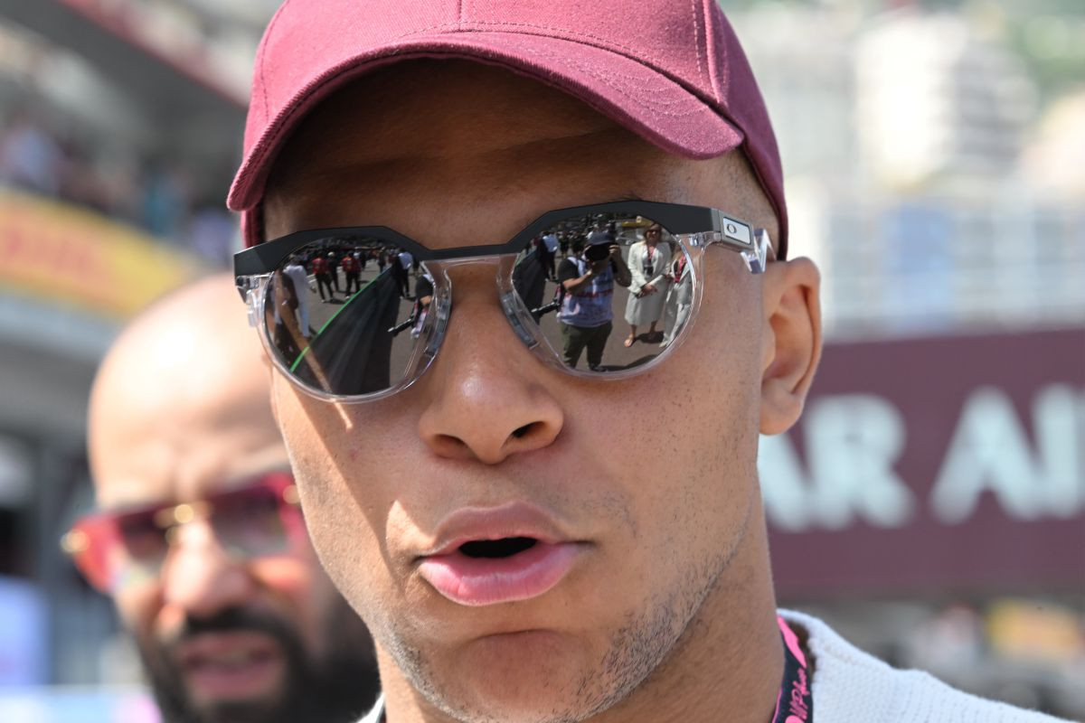 Kylian Mbappe tužio PSG za moralno uznemiravanje! Kylian Mbappe tužio PSG za moralno uznemiravanje!