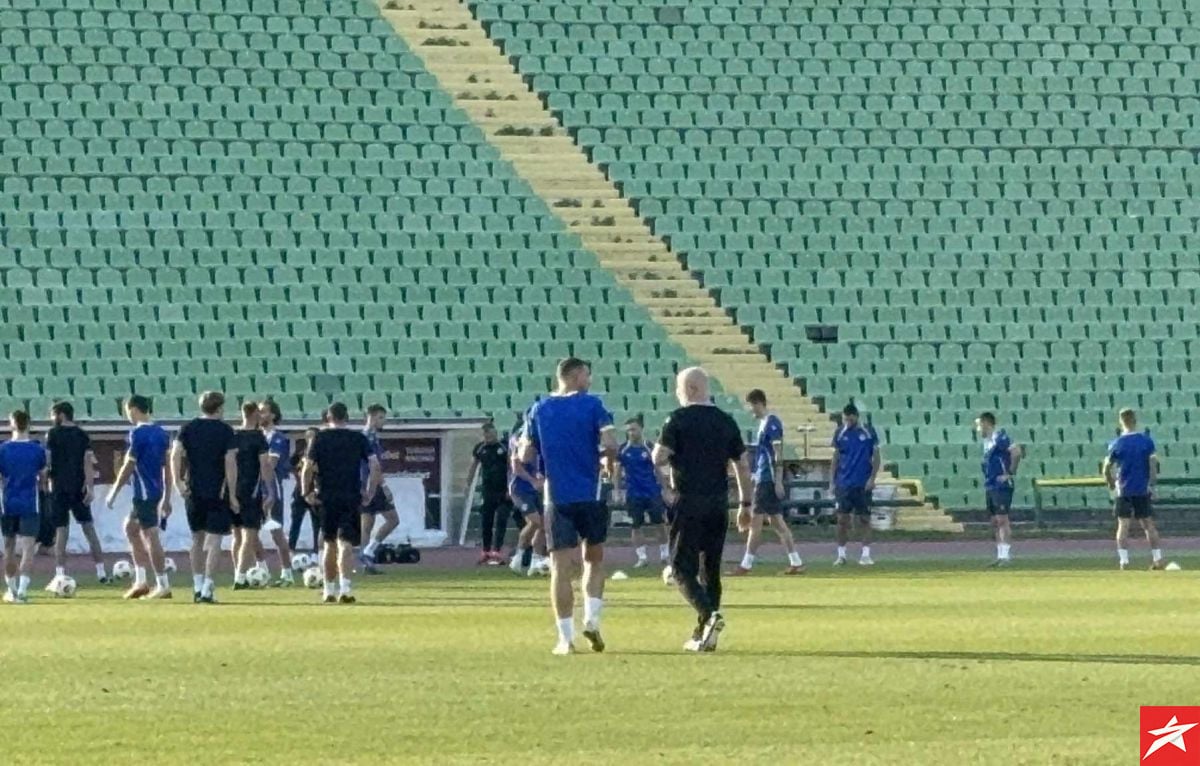 Niko kao Edin Džeko! Scena s centra terena na Koševu će oduševiti navijače Bosne i Hercegovine Niko kao Edin Džeko! Scena s centra terena na Koševu će oduševiti navijače Bosne i Hercegovine
