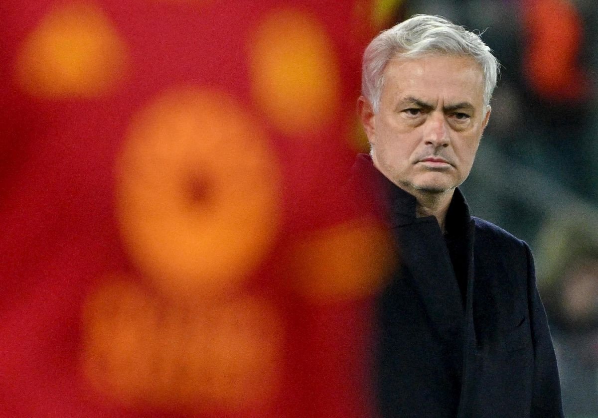 Jose Mourinho se vraća u Premier ligu: "E sada neka zaboravi na trofeje"
