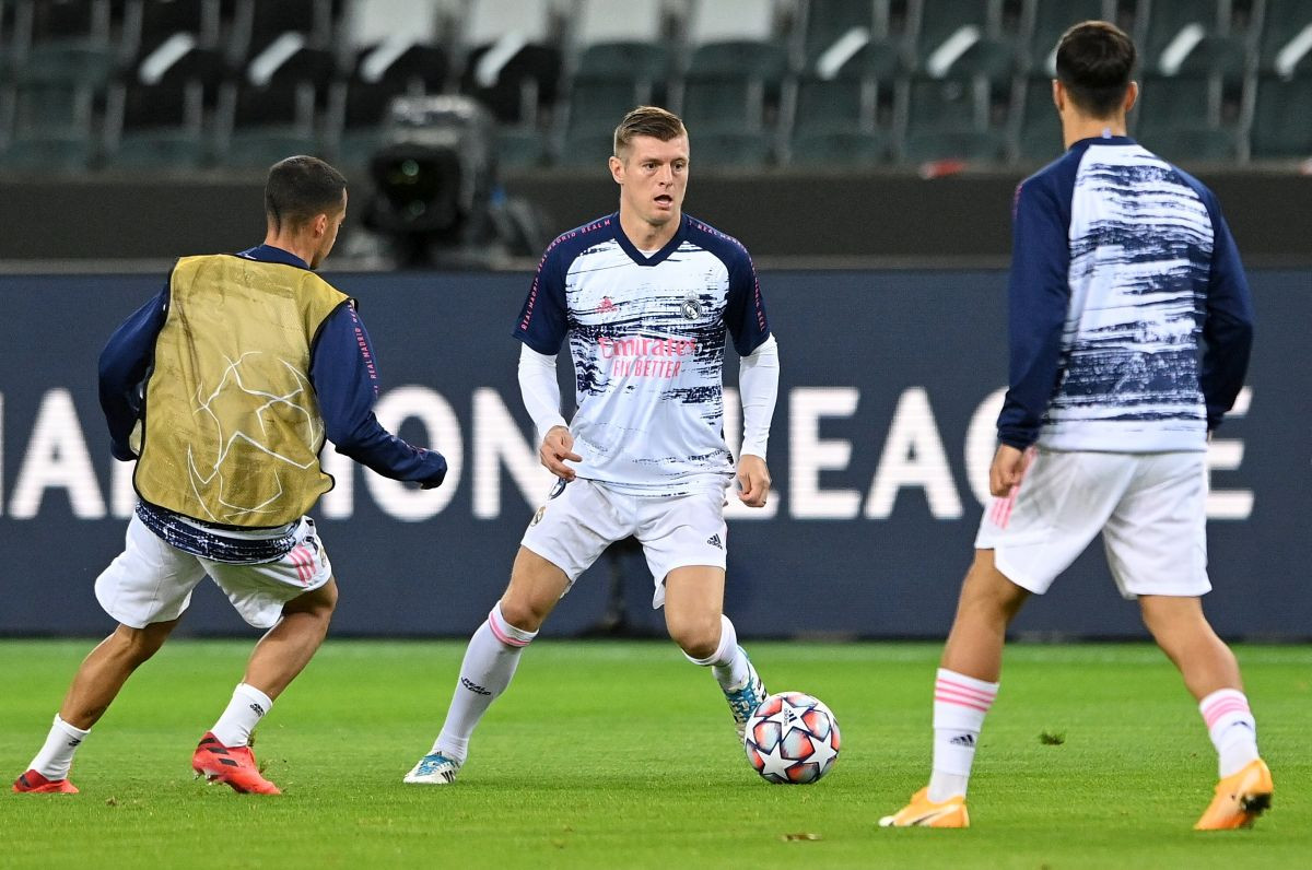 Toni Kroos u raspravi sa navijačem: Precijenjen? Tačno! Toni Kroos u raspravi sa navijačem: Precijenjen? Tačno!