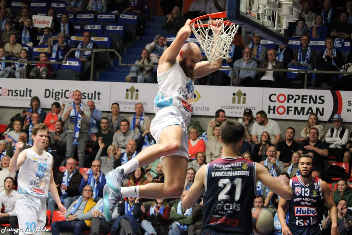 Lazar Mutić ostao na korak od double-double učinka u porazu Okapija u Belgiji Lazar Mutić ostao na korak od double-double učinka u porazu Okapija u Belgiji