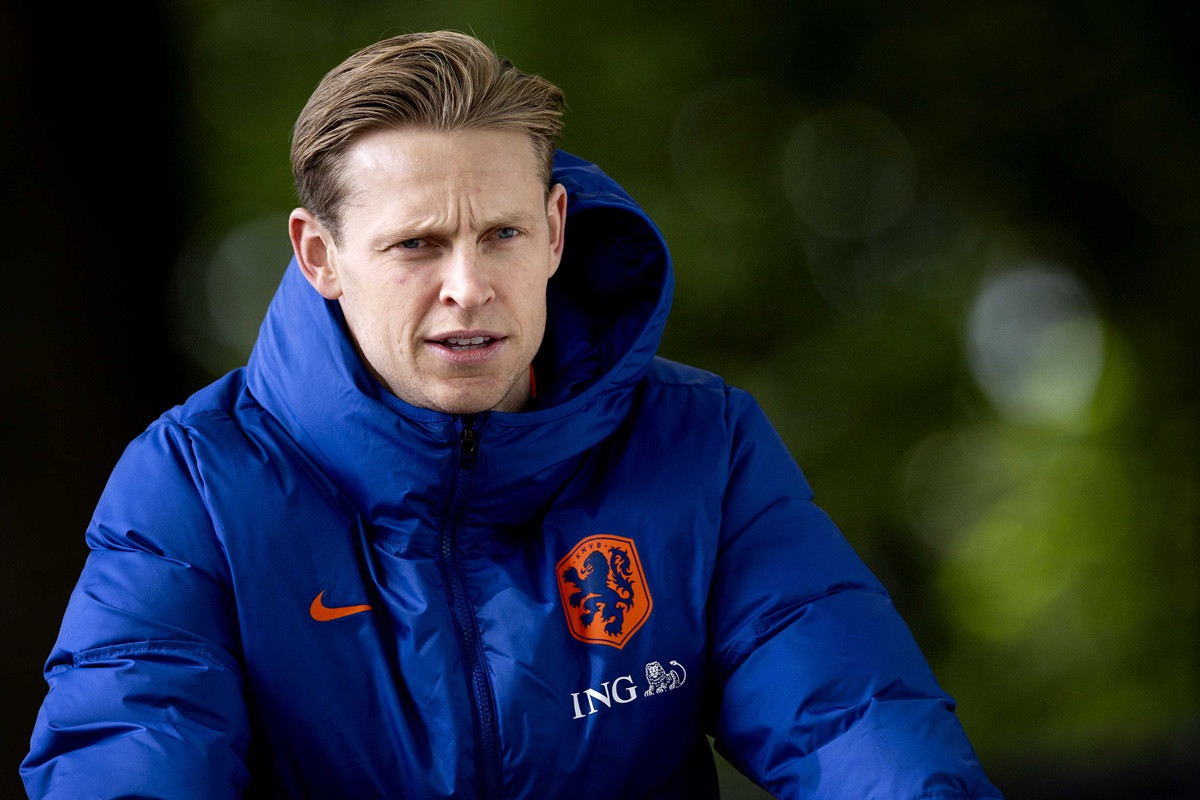 Frenkie de Jong ne može vjerovati: "Nikad neću zaboraviti šta je Messi uradio, Van Dijk mi je..." Frenkie de Jong ne može vjerovati: "Nikad neću zaboraviti šta je Messi uradio, Van Dijk mi je..."