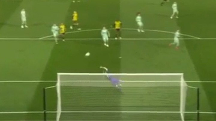 Arsenal je imao puno sreće: Da je bilo milimetar niže, bio bi to gol godine
