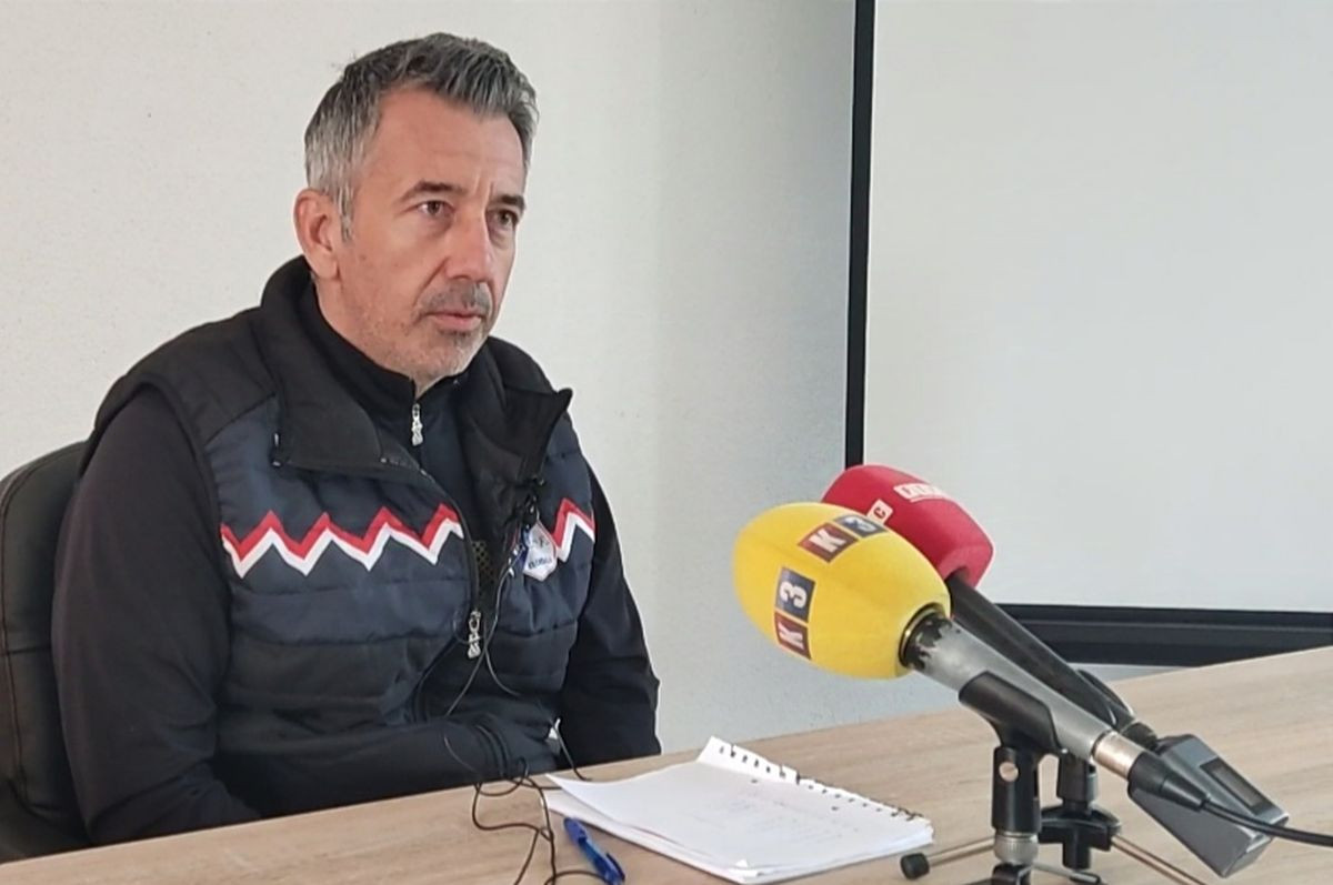 Jusufbegovića zateklo pitanje: "To mora ostati interna priča između nas, ne bi bilo korektno..." Jusufbegovića zateklo pitanje: "To mora ostati interna priča između nas, ne bi bilo korektno..."
