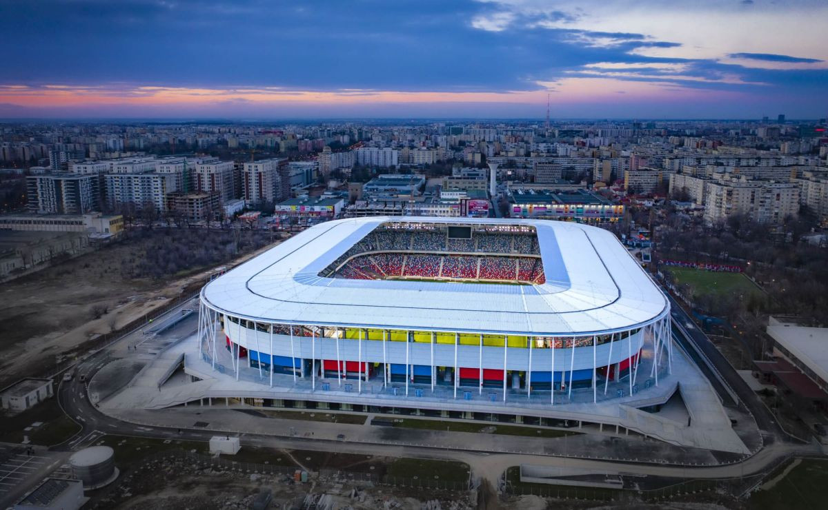 Samo na Balkanu! Reprezentacija neće da igra na novom stadionu od 100 miliona: "Vodite nas odavde" Samo na Balkanu! Reprezentacija neće da igra na novom stadionu od 100 miliona: "Vodite nas odavde"