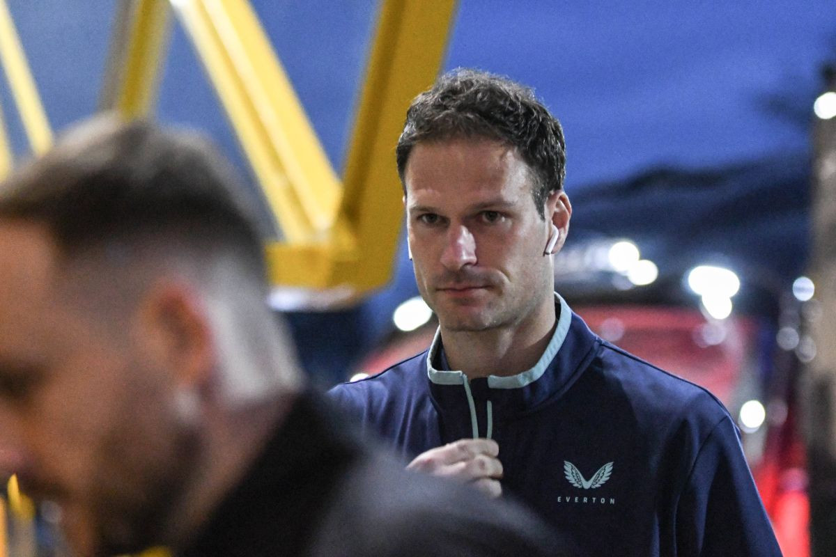 Nakon odlaska iz Evertona - Asmir Begović stiže na Koševo?