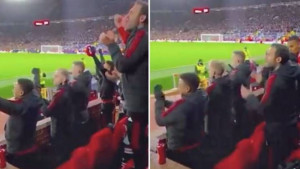 Old Trafford je "eksplodirao", a svi su vidjeli kako je Van de Beek "slavio" Ronaldov gol