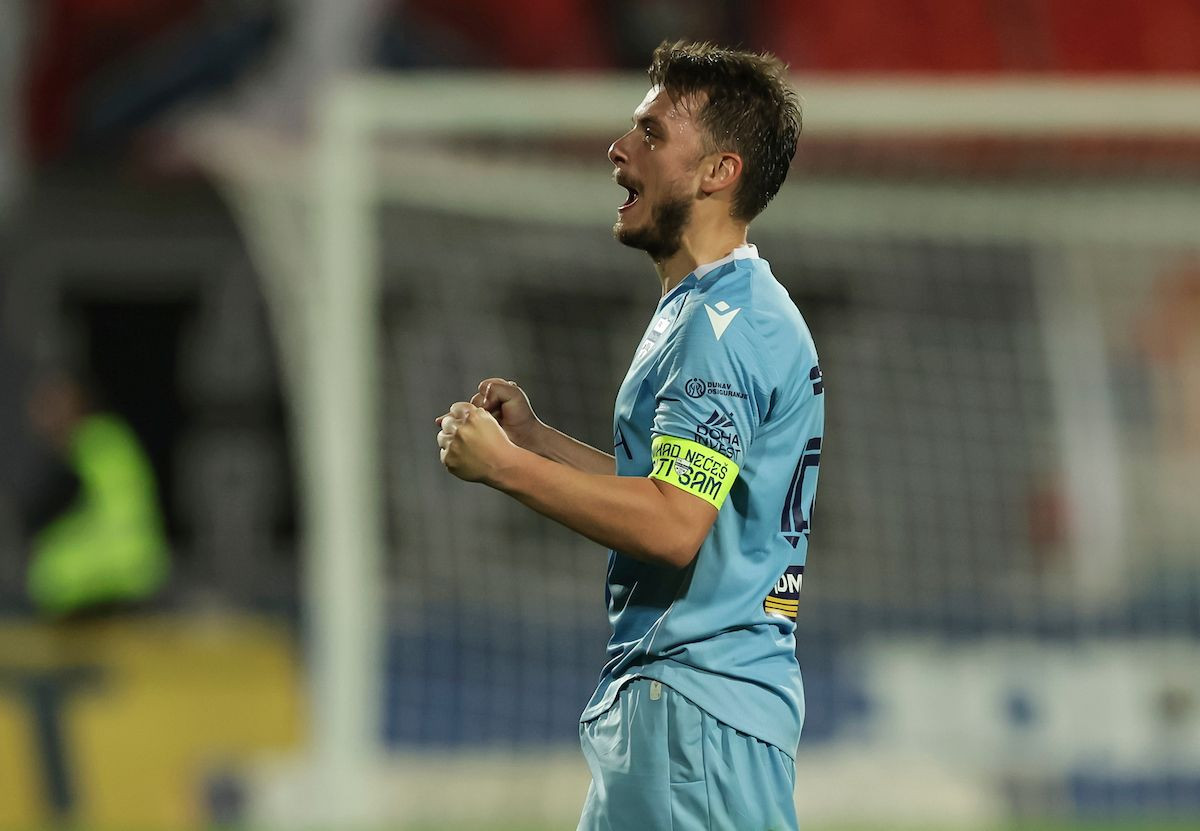 Adem Ljajić postao košarkaš, zvanično predstavljen u novom klubu Adem Ljajić postao košarkaš, zvanično predstavljen u novom klubu
