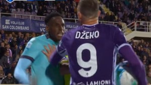 Totalni haos u Firenci! Igrač Bologne nasrnuo na Dijamanta, a onda shvatio ko je Edin Džeko