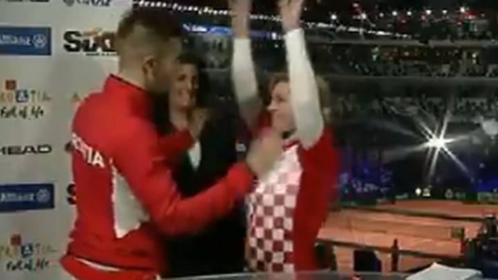 Hrvatska predsjednica opet u centru pažnje: Kolinda ponovo grli