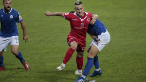 Sjajni lijevi bek napušta Mladost: Enes Alić seli u Sloveniju?