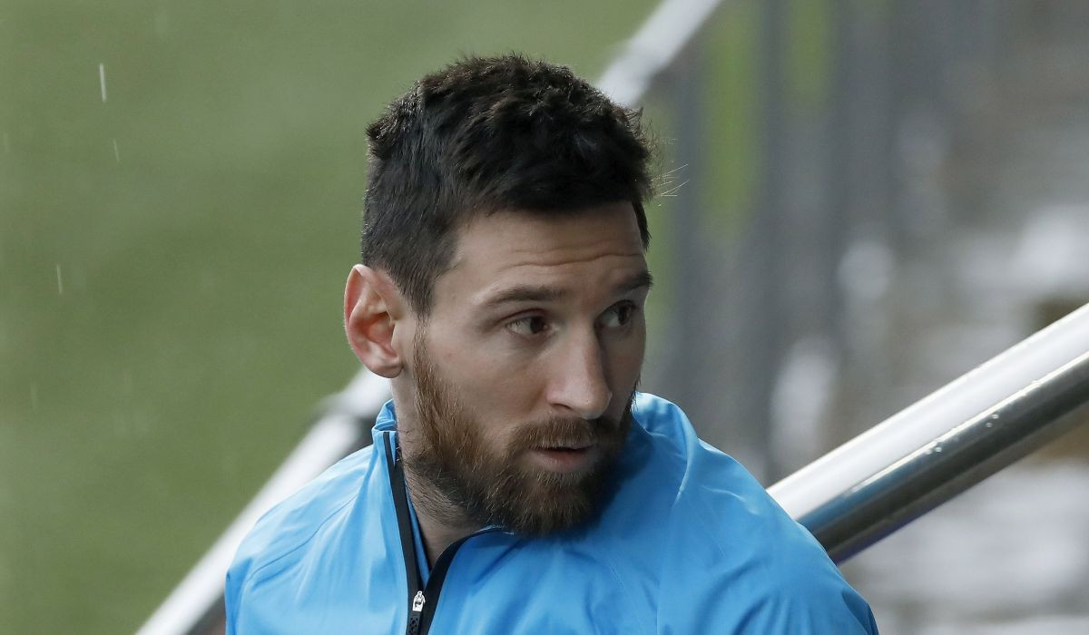 U Barceloni zabrinuti zbog ponašanja Lionela Messija, a za sve krive navijače
