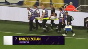 Problemi za Prosinečkog: Zoran Kvržić iznesen na nosilima s terena