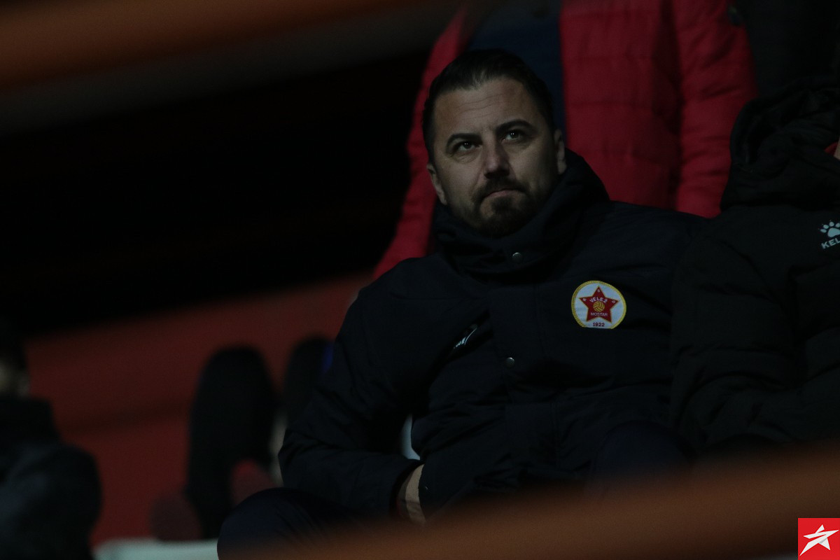 Admir Vladavić se emotivnom porukom oprostio od Nikole Pokrivača: "Šok i nevjerica mog uma i tijela" Admir Vladavić se emotivnom porukom oprostio od Nikole Pokrivača: "Šok i nevjerica mog uma i tijela"