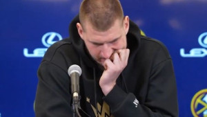 Jokić odigrao najbolji meč karijere, pa nakon istog izjavio: "U Srbiji se za ovo dobija manja plata"