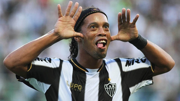 Ronaldinho uživa u fudbalu: Sjajna predstava u dresu Mineira