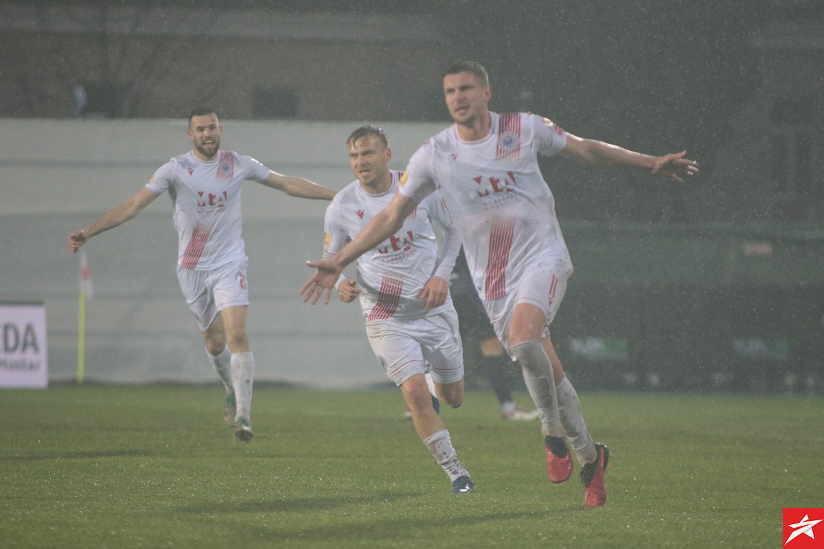 Mulahusejnović sve traženiji na fudbalskom tržištu: Još jedan klub želi napadača Zrinjskog Mulahusejnović sve traženiji na fudbalskom tržištu: Još jedan klub želi napadača Zrinjskog