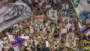 Gnusna poruka dočekala Torcidu na putu za Zagreb