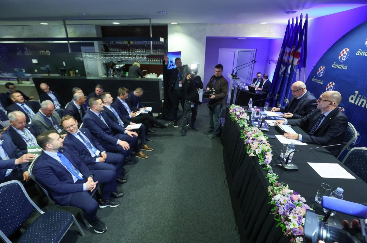 Čovjek koji u dušu zna dešavanja u Dinamu uzdrmao Zagreb bolnom istinom: "Moćnici iz sjene su..."