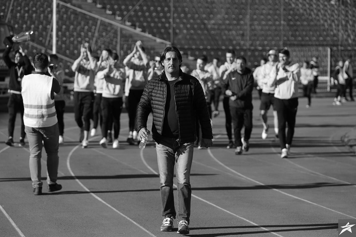 Dženan Uščuplić bio je simbol Koševa i primjer kako se klub voli i poštuje Dženan Uščuplić bio je simbol Koševa i primjer kako se klub voli i poštuje