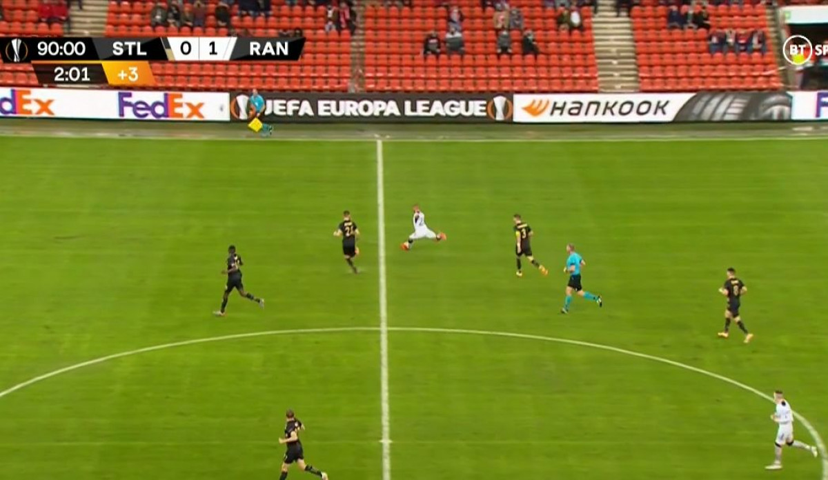 Čudo u Belgiji: Fudbaler Rangersa zabio gol s centra u sudijskoj nadoknadi!