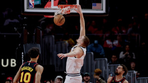 Jusuf Nurkić i ekipa na kraju su morali čestitati boljem - Nikola Jokić razbio Sunse