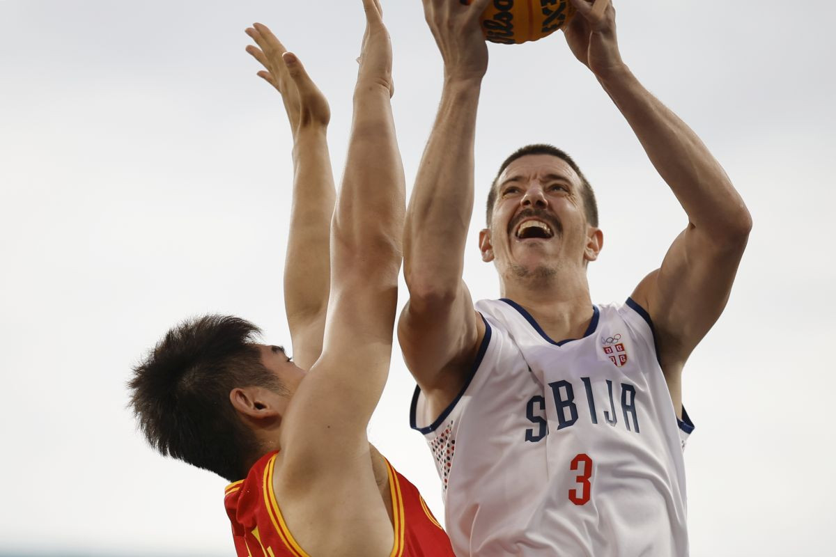 Rapsodija Stojačića u Beču: Basketaši Srbije "razmontirali" Švicarce i prošli u finale EP!