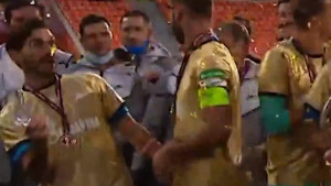 Igrači Zenita slavili trofej, pa im se razbio pehar