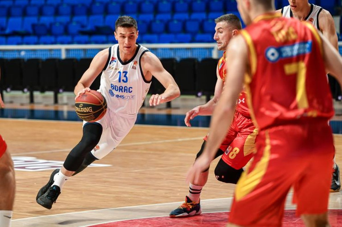 Košarkaši Borca imaju aktivan rezultat nakon prve utakmice i šansu za plasman u polufinale