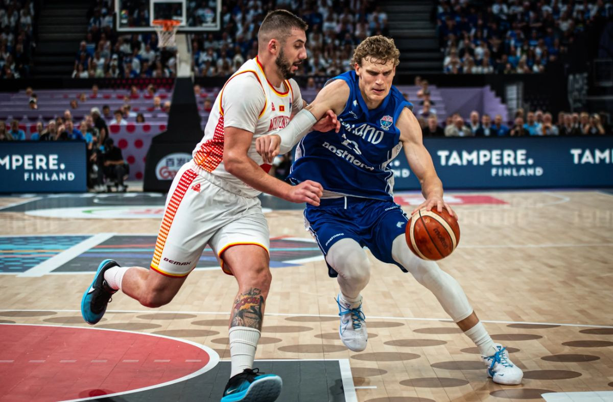 Crnogorci upisali još jedan težak poraz na Eurobasketu Crnogorci upisali još jedan težak poraz na Eurobasketu