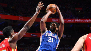 Embiid demolirao Hawkse, Mitchell Clipperse