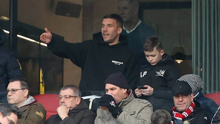 Lucas Podolski karijeru nastavlja u Turskoj