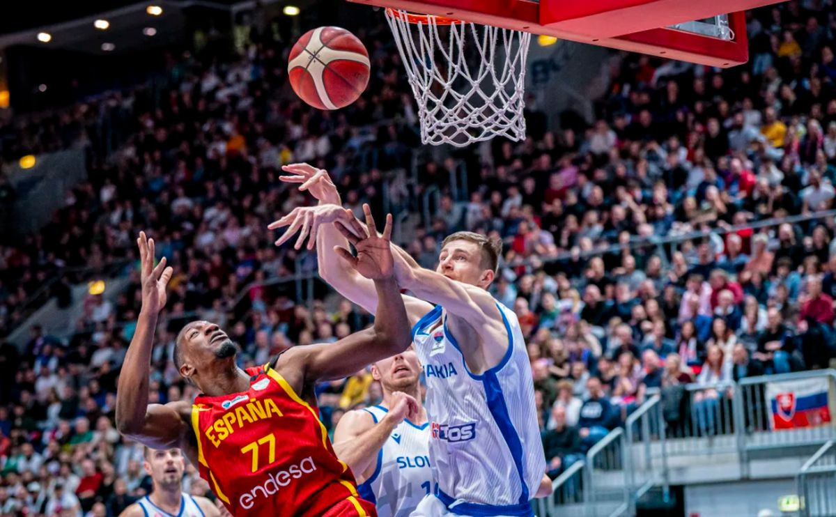 Antologijska, nestvarna, utakmica u Bratislavi: Mogli smo vidjeti sportsku senzaciju stoljeća Antologijska, nestvarna, utakmica u Bratislavi: Mogli smo vidjeti sportsku senzaciju stoljeća
