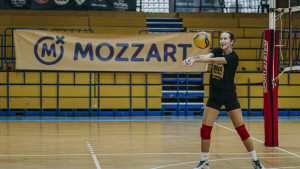 Za „Studentice“: Mozzart uz odbojkašice iz Mostara