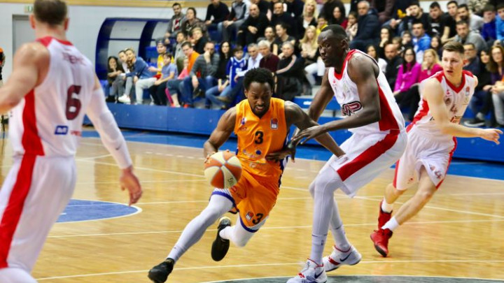 Mornar se lako obračunao sa FMP-om