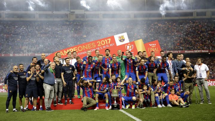 Nevjerovatno: Navijači Barce i Reala zajedno slavili titulu