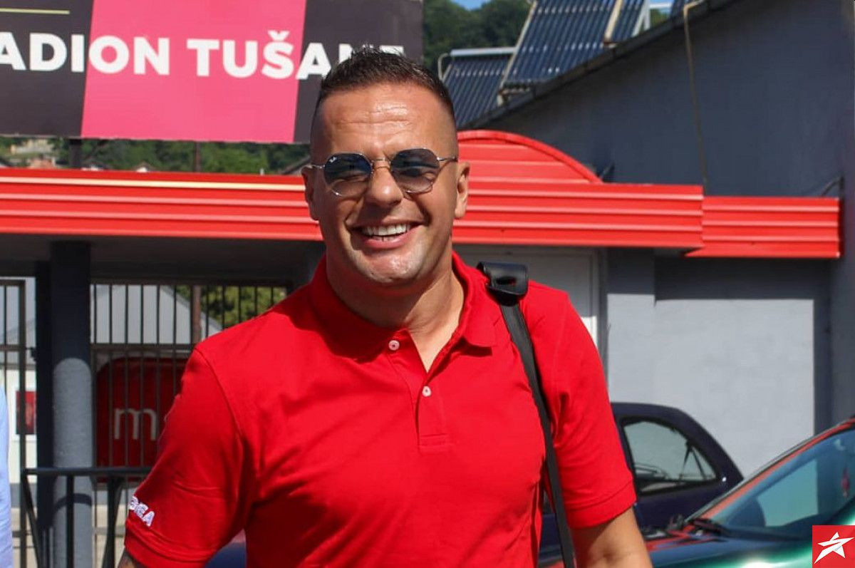 Nikola Komazec pokazao zašto ga navijači Sarajeva toliko vole, pjesma na Instagramu sve rekla Nikola Komazec pokazao zašto ga navijači Sarajeva toliko vole, pjesma na Instagramu sve rekla