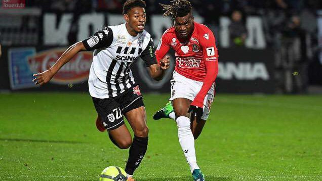 Lyon iz Angersa doveo nekadašnjeg nogometaša Arsenala