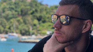 Edin Džeko na korak od potpisa za Bolognu, zna se i koliko će zarađivati u novom klubu