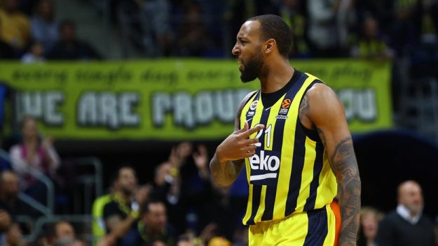 Derrick Williams na korak do Khimkija