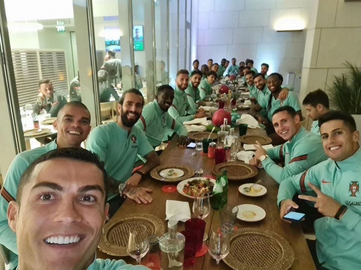 Ronaldo zaražen koronavirusom, a ova fotografija nastala je jučer