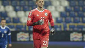 AEK ponižen u derbiju na Kipru, Kenan Pirić četiri puta vadio loptu iz mreže