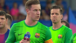 Ter Stegen izašao na teren, uzeo mikrofon u ruke, uslijedila je (ne)očekivana reakcija navijača