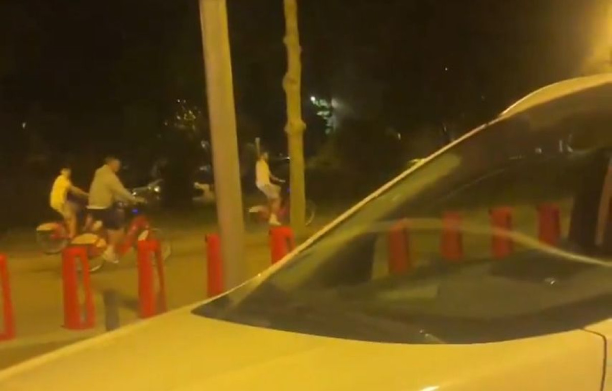 Cijeli tim Barce otišao u autobus, a oni iznajmili po bicikl i napravili potez koji će se pamtiti