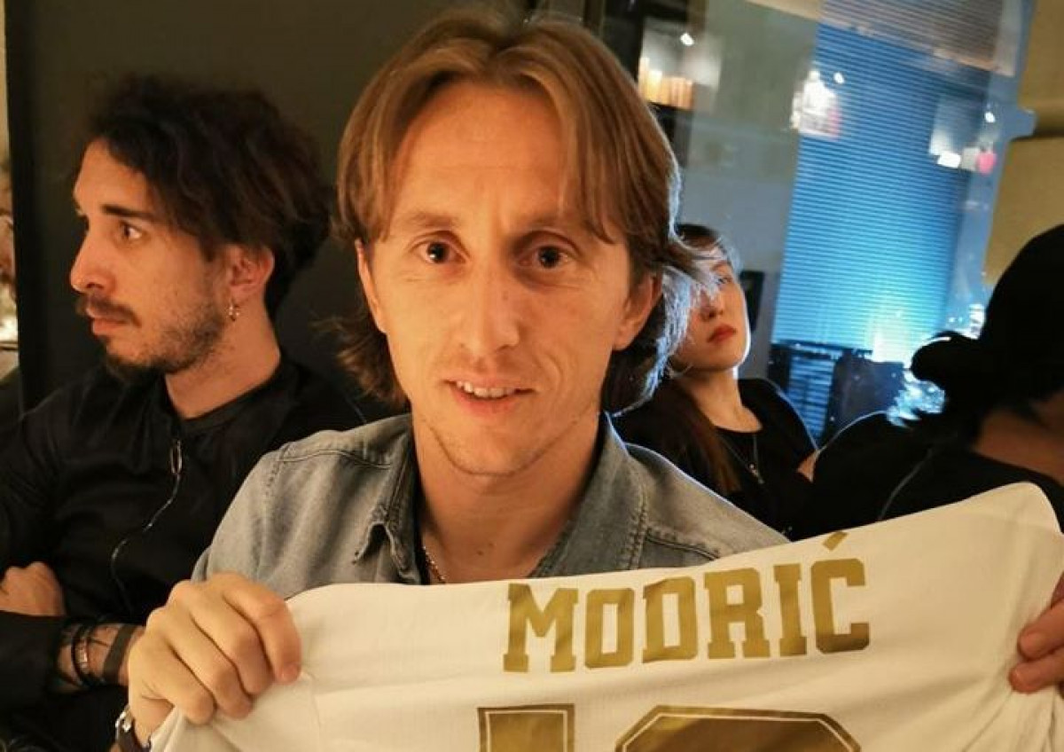 Luka Modrić poslao dres bivšem igraču Sarajeva i napisao mu zanimljivu poruku