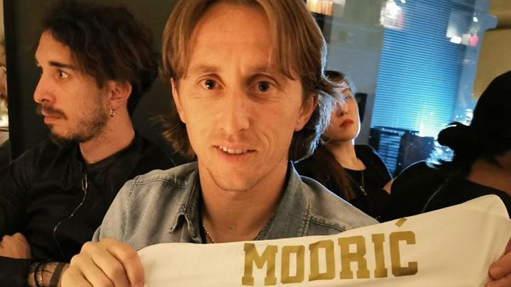 Luka Modrić poslao dres bivšem igraču Sarajeva i napisao mu zanimljivu poruku