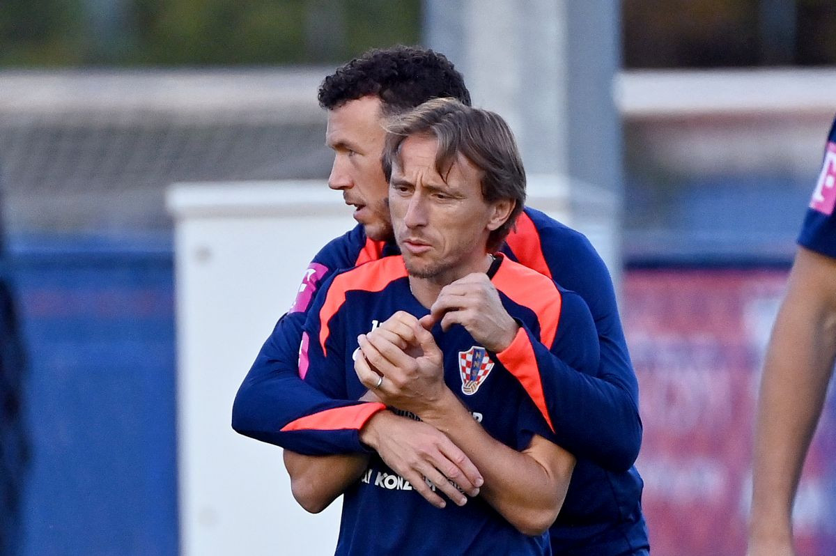 Marca pred ponoć donijela ekskluzivu dokad će Luka Modrić igrati za Hrvatsku Marca pred ponoć donijela ekskluzivu dokad će Luka Modrić igrati za Hrvatsku