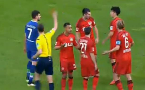 Spahić isključen zbog udaranja laktom